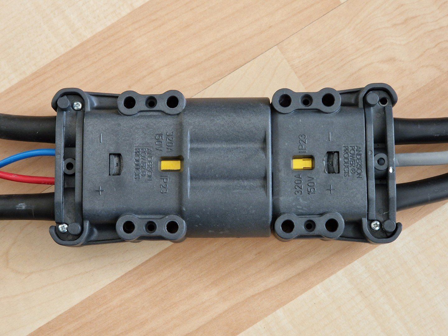 Elektronikbauteile: Anderson Powerpole Konnektoren 320A / 150V – Gebraucht aus Au ZH von myamisumi 3