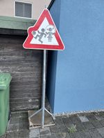 Tafel, Achtung spielende Kinder, mit Ständer (Warnschild)