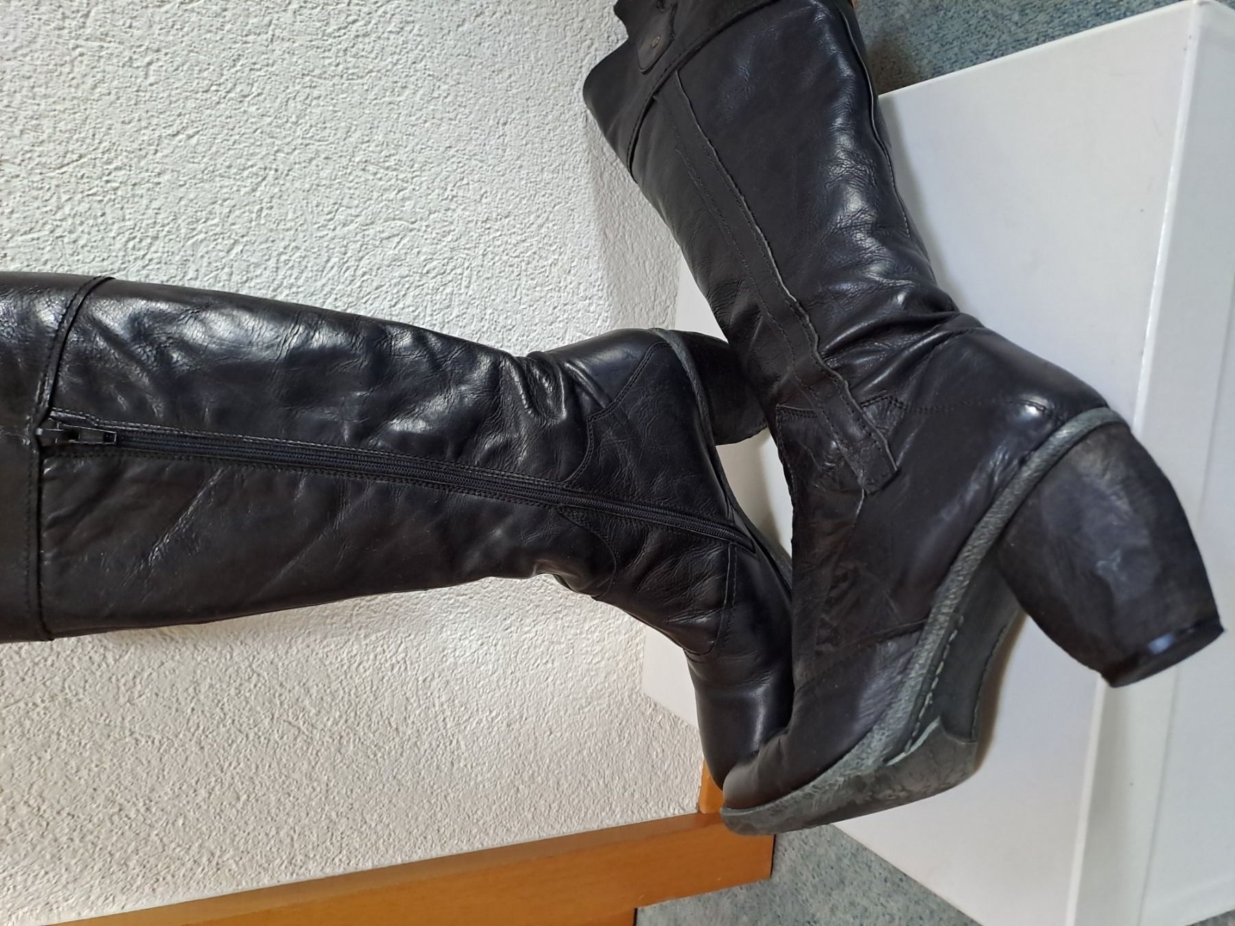 Damenschuhe: Lederstiefel, NP 429.-, Gr. 38, spezieller Absatz – Gebraucht aus Frauenfeld von Andadaa 1