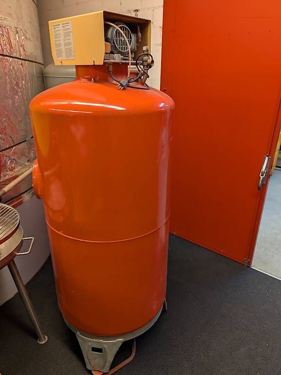 Accessori per altri veicoli: Pneumatex Ausdehnungsgefäss 600 Liter – Usato da Hefenhofen venduto da LieberherrAG
