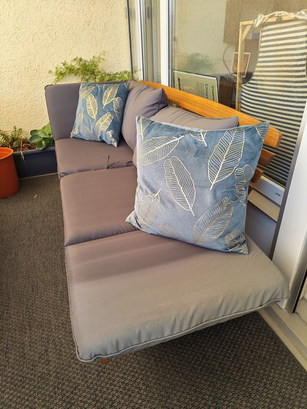 Divani: Bequemes kleines Aussen / Balkon Sofa Contini – Usato da Uster venduto da David.Haab 6