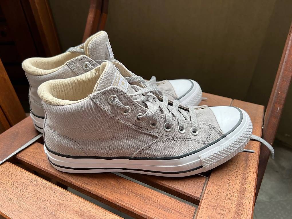 Scarpe da uomo: Converse Schuhe Gr. 42 grau – Usato da Bern venduto da FeSe