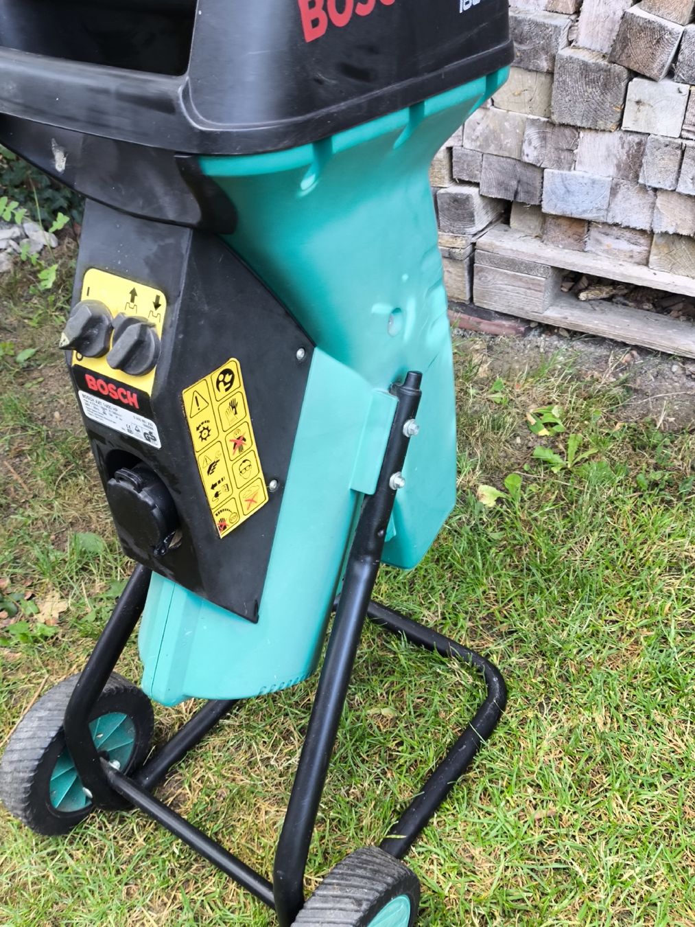 Bosch Trinciatrici: Bosch 1600 HP Axt Hächsler – Usato da Lausen venduto da Chaldrian 1