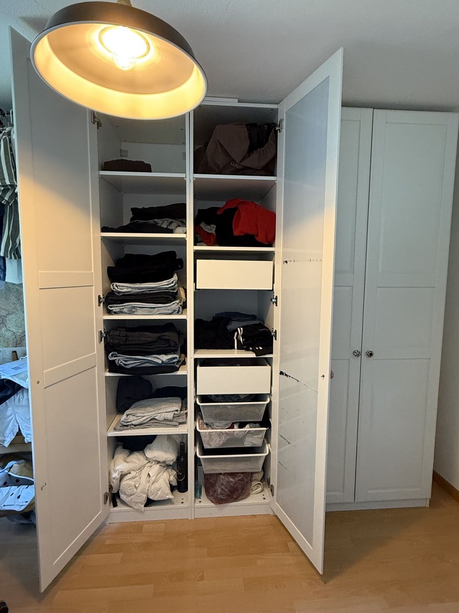 Armoires: Zwei Ikea Pax Kleiderschränke – D'occasion à St. Gallen par n13m4nn5 2