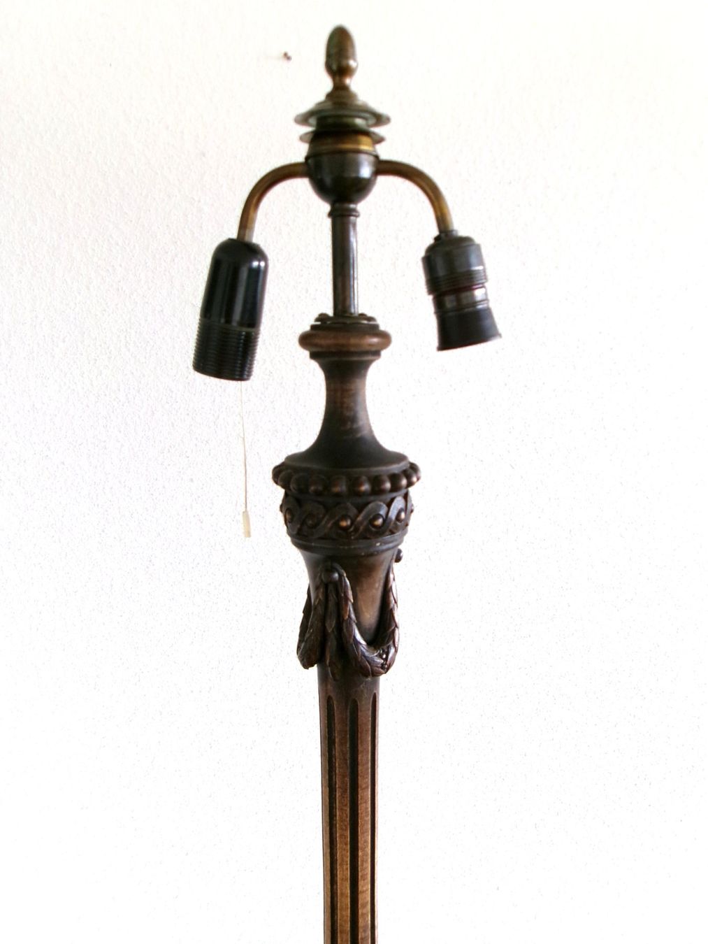 Lampen: Antike Stehlampe mit Tatzenfuss – Gebraucht aus Solothurn von Rangoo 5