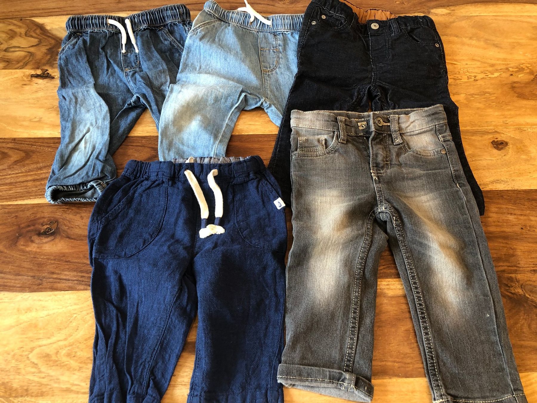Lotti di vestiti: Kinder Kleiderpaket 74 – Usato da Winterthur venduto da Shahrudin 6