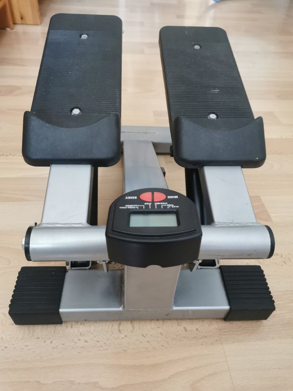 Hometrainer: Mini Stepper - Fitnessgerät – Gebraucht aus Unterägeri von  1