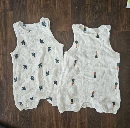 Baby muslin rompers