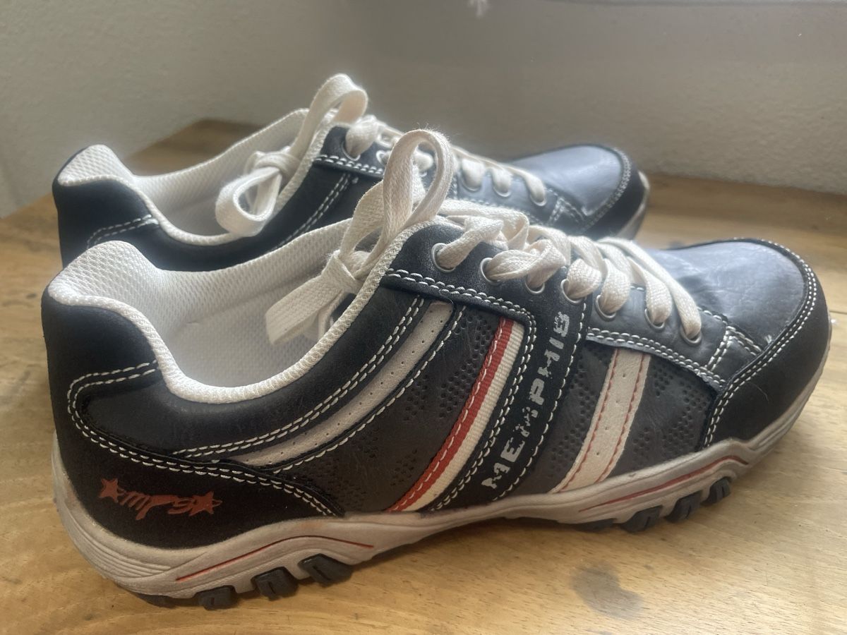 Scarpe da uomo: Memphis Herren Schuhe, Gr. 41 – Usato da Hergiswil NW venduto da natejuke