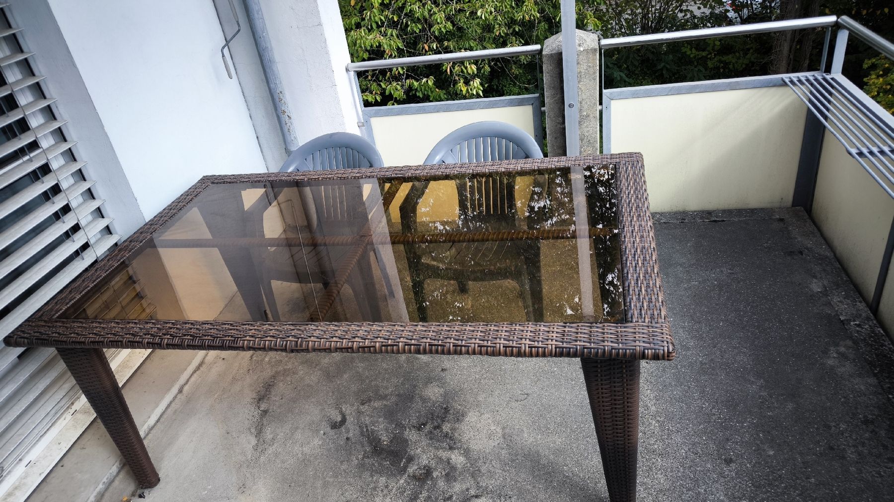 Tables: Balkontisch mit 2 Stühlen – D'occasion à Regensdorf par 99Thomas 1