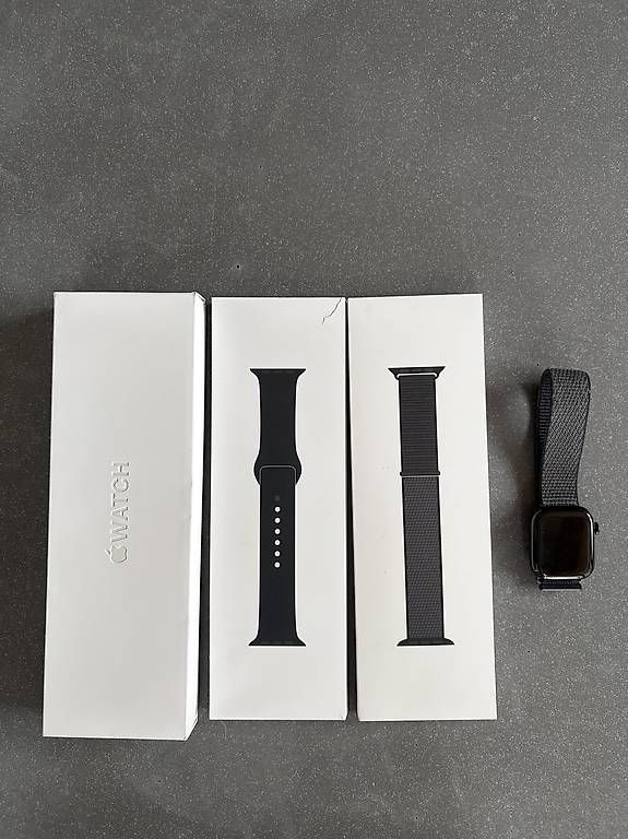 Smartwatch: Apple Watch série 11  – Usato da Ecublens FR venduto da rob0990