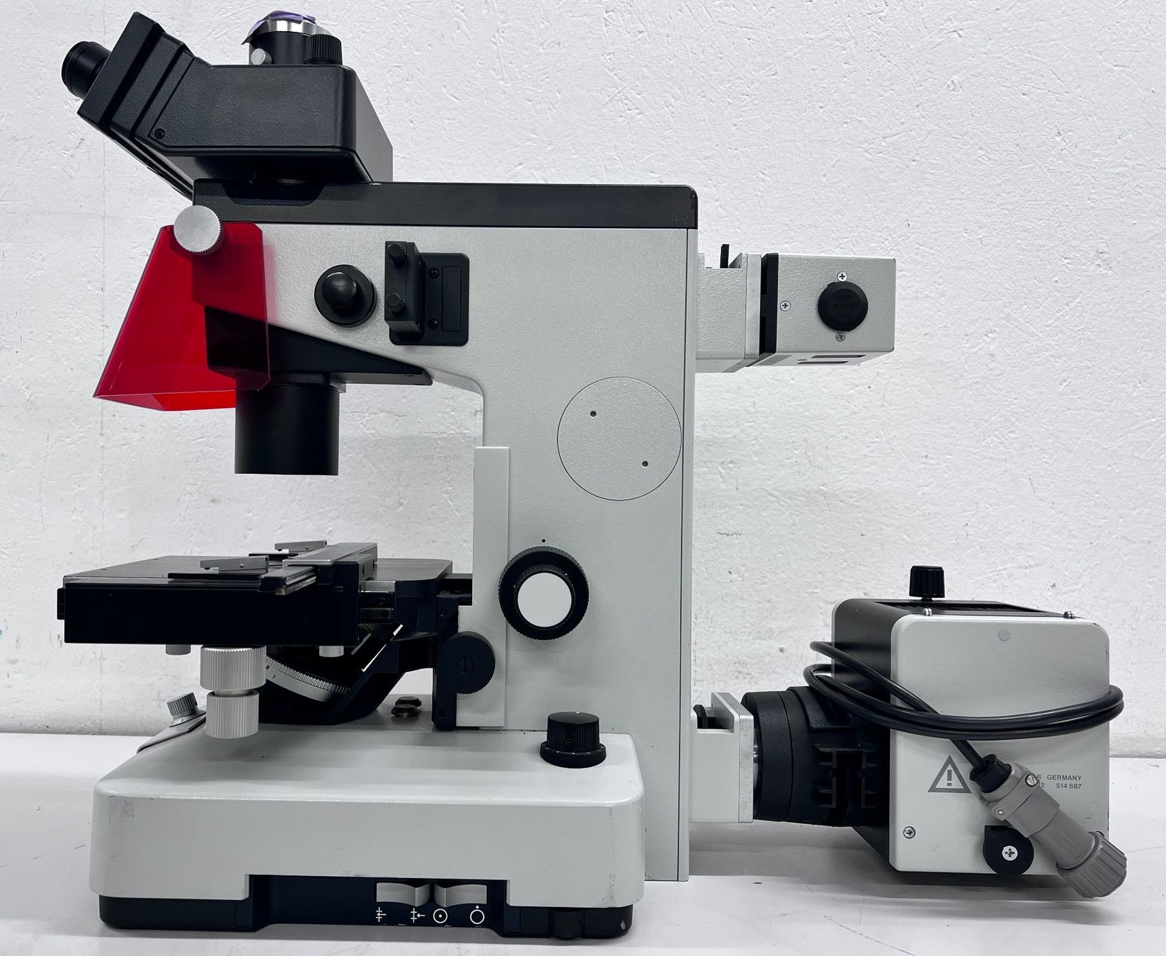 Accessori da laboratorio: Leica Wild Leitz FLUOVERT FS – Usato da Niederdorf venduto da LeptonAG_Labor 1