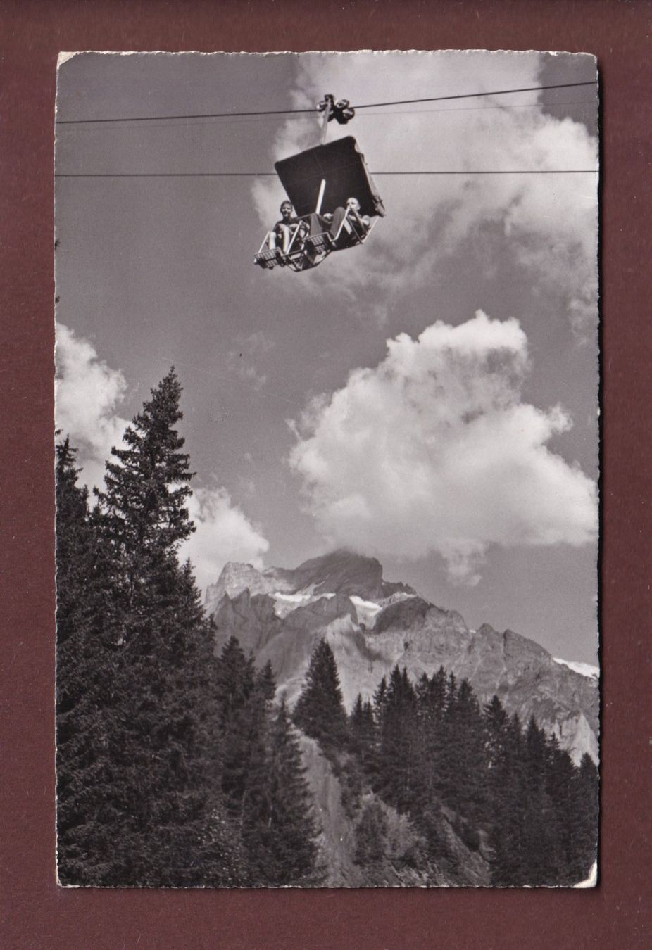 Cartoline postali: Bergbahn GRINDELWALD-FIRST – Usato da Pully venduto da nicecards