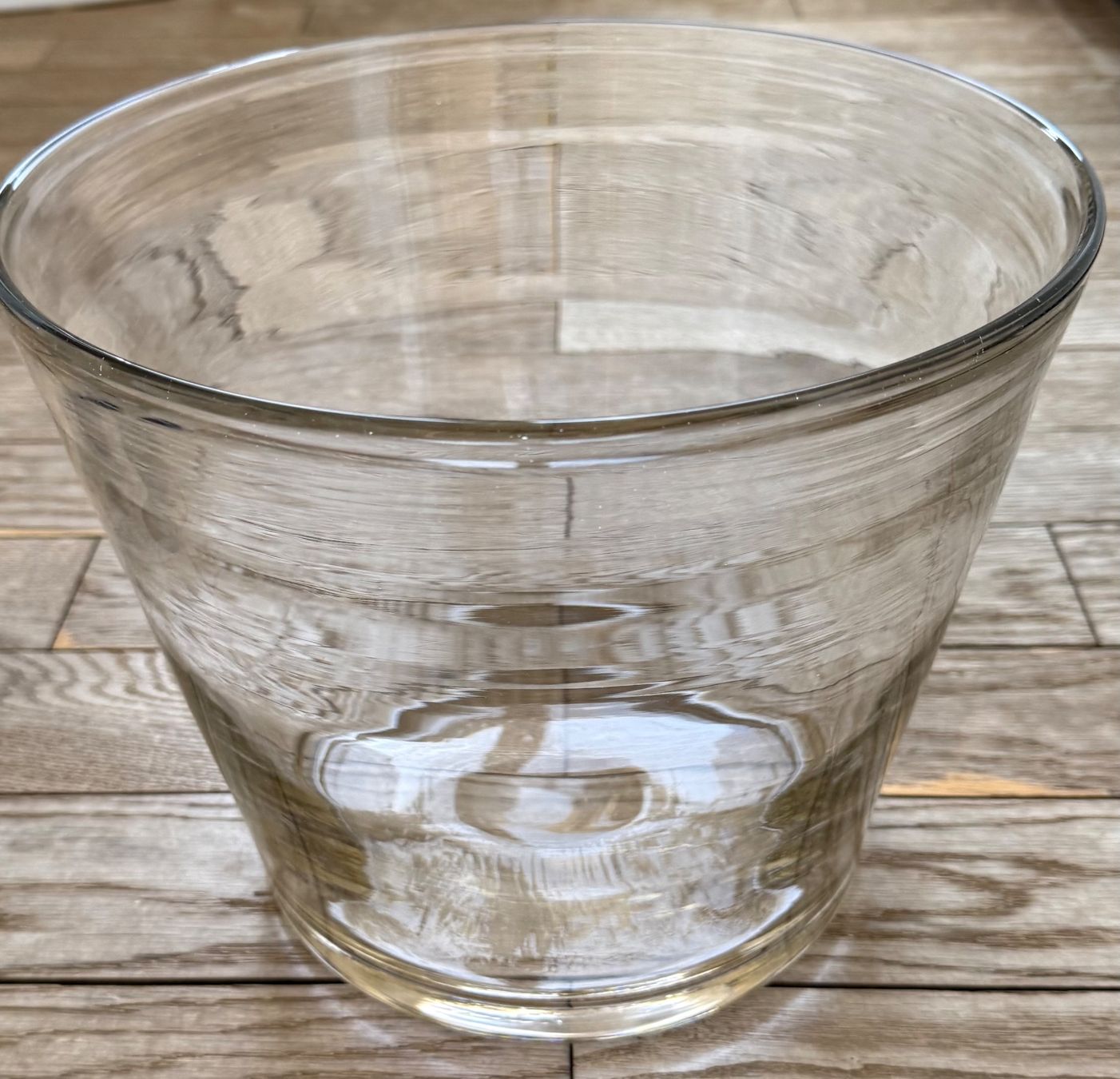 Bicchieri: Grosses, konisches Glasgefäss, handgemacht – Usato da Luzern venduto da Mamutpe