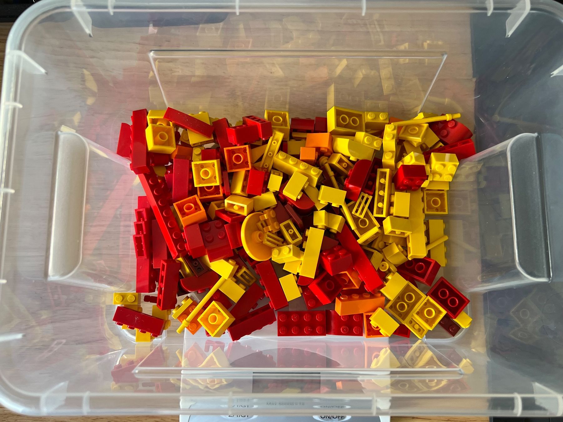 Lego Jouets: LEGO Teile gelb, rot, orange – D'occasion à Uttigen par sonorsonic 1