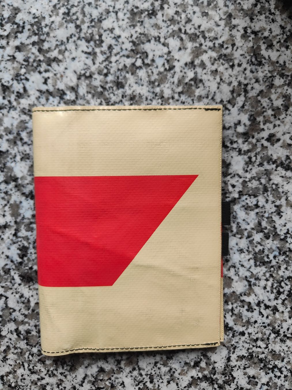 Sonstige Kleidung & Accessoires: Freitag-Agendahülle F26 – Gebraucht aus Winterthur von 1rainbow54 1
