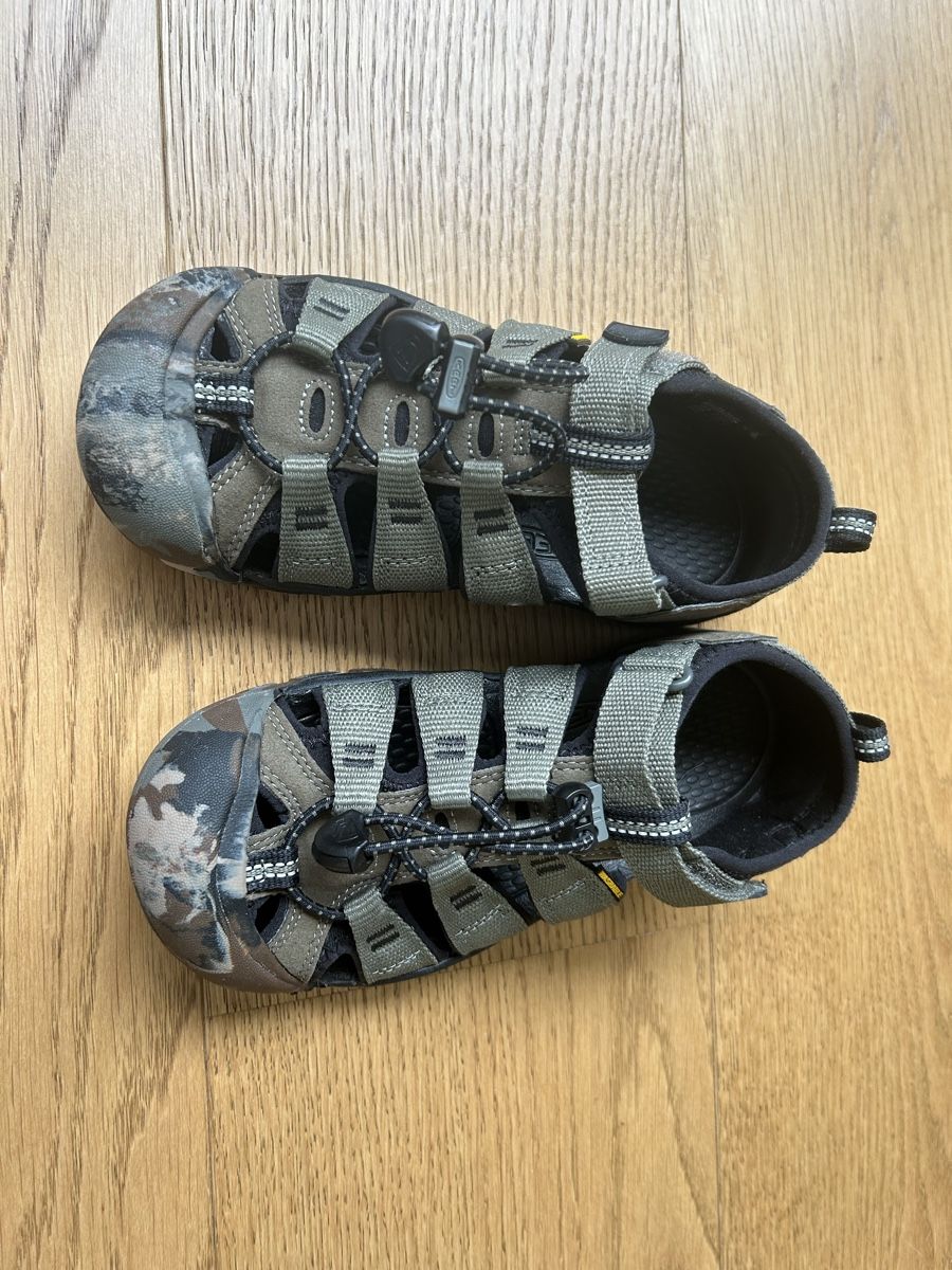 Schuhe für Jungen: Keen Trekking Sandalen Gr. 35 – Neu und originalverpackt aus Rothrist von szc_9dg5 1