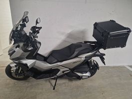 Honda Adv 350