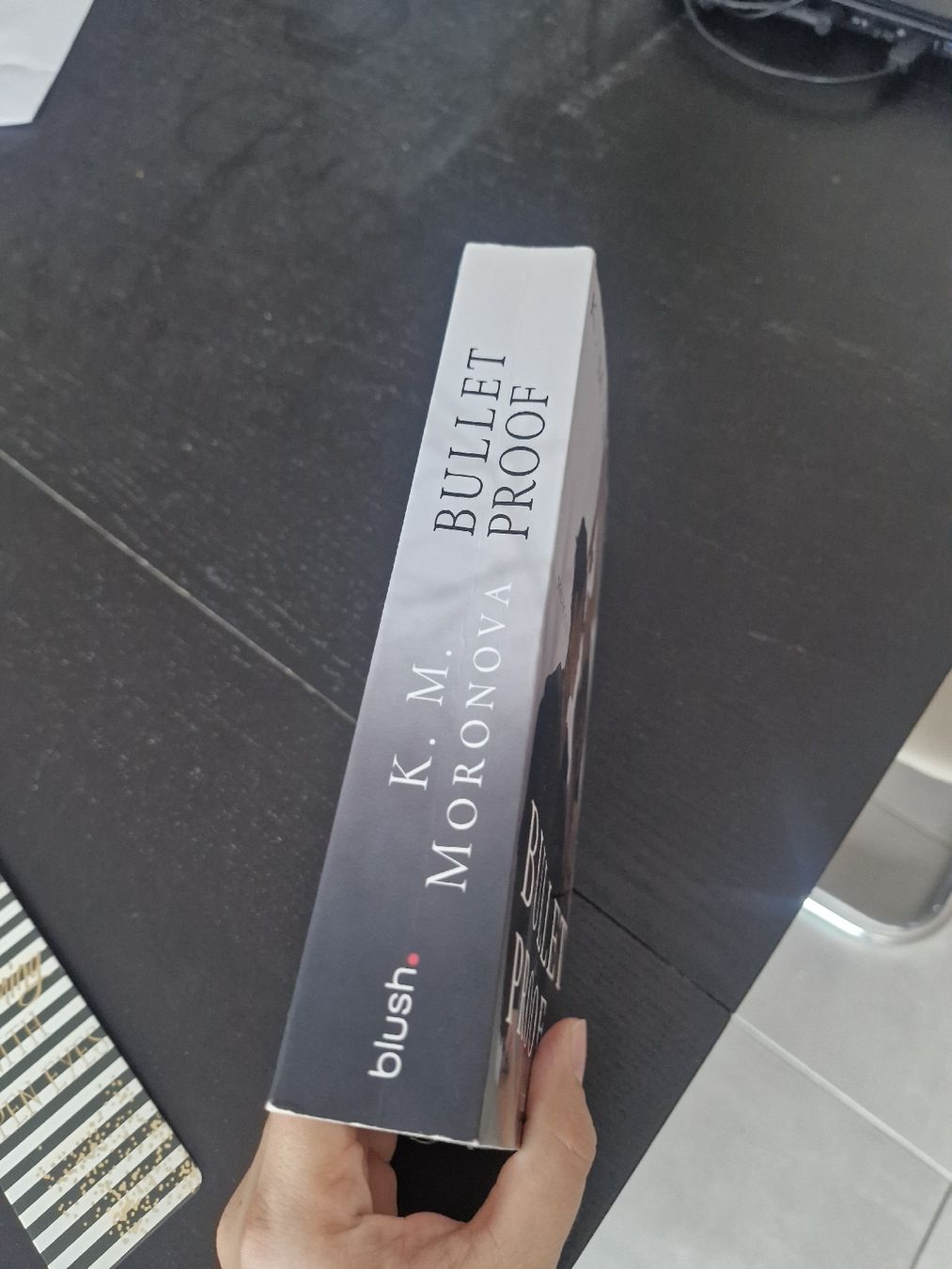 Bücher: verkaufe "Bullet Proof" – Neu (gemäss Beschreibung) aus Boswil von mir_z8w2 1