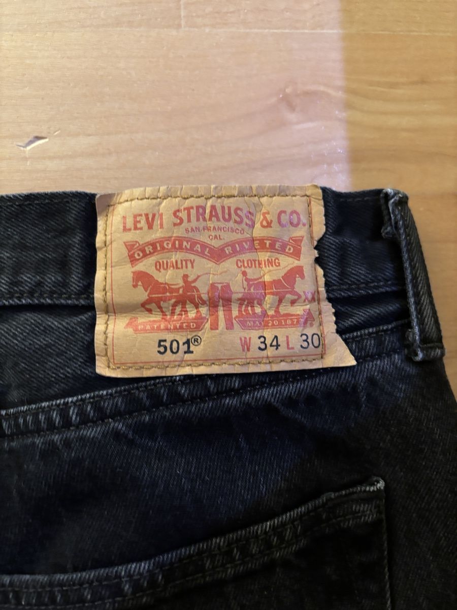 Levi's Jeans: Levi‘s Hose Schwarz W34 L30 – Usato da Belp venduto da d2k_7p5j 2