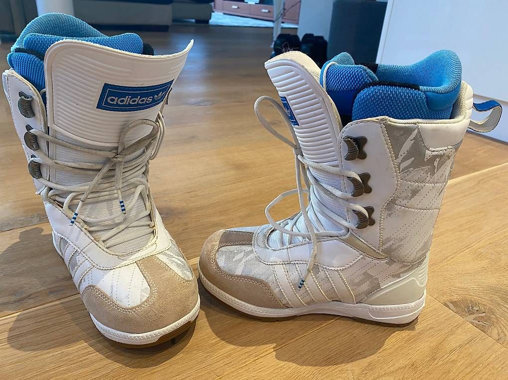 Adidas Scarpe da donna: Snowboard Schuhe Adidas Gr. 38 – Usato da Staufen venduto da gko_km8f