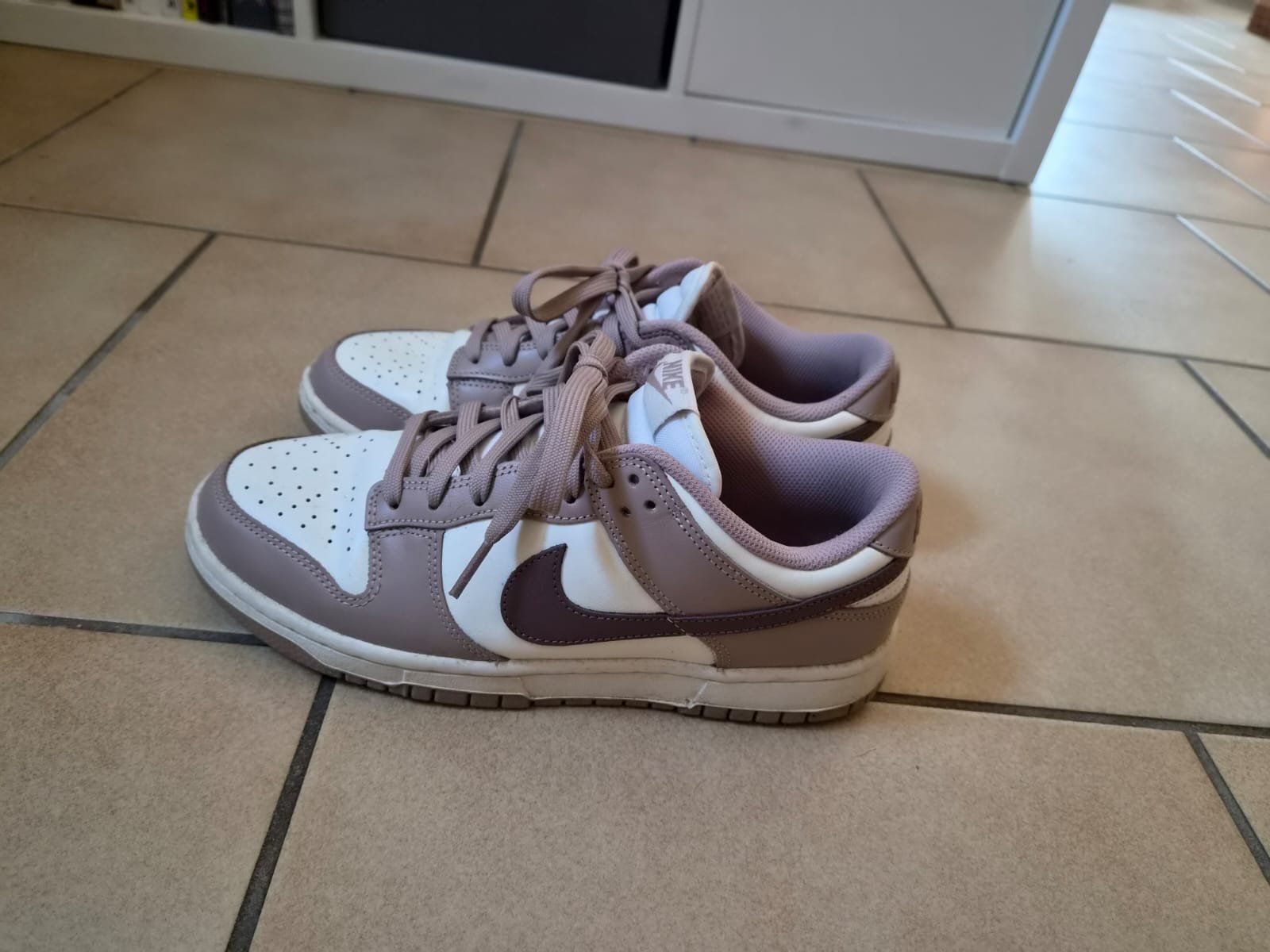 Nike Scarpe da donna: Nike DUNK LOW – Usato da Arnex-sur-Orbe venduto da kprt