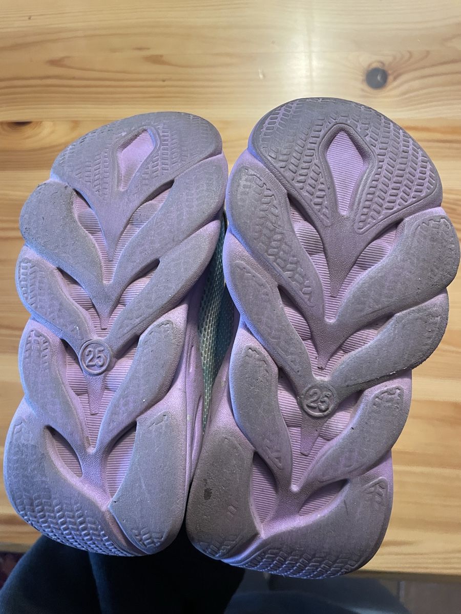Scarpe per ragazze: Frozen Schuhe mit Licht, Gr. 25. – Usato da Zermatt venduto da mar_f9v6 7