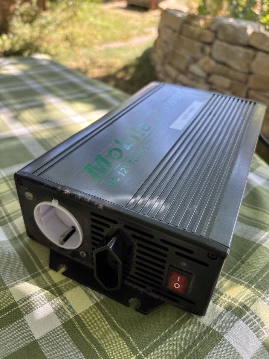 Inverter: mobile power DC 12V to AC 230V wechselrichter – Usato da Riken AG venduto da condor200sport 1