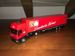 Scuderia Ferrari Renntransporter Iveco Truck 1/43 RAR - LKW