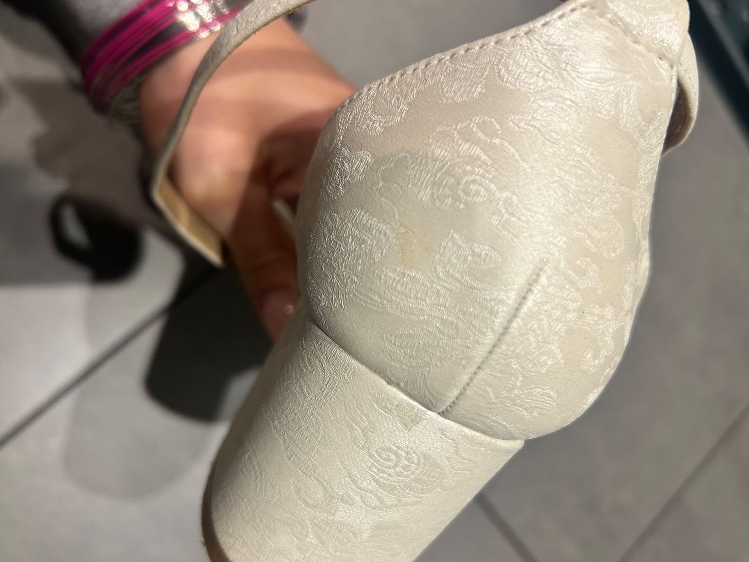 Chaussures femmes: Sandaletten Blockabsatz mit Muster – D'occasion à Zürich par mic_mmk2 2