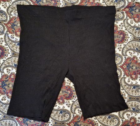 Trendige schwarze H&M Ripp-Radler-Leggings, Grösse XXL, neu