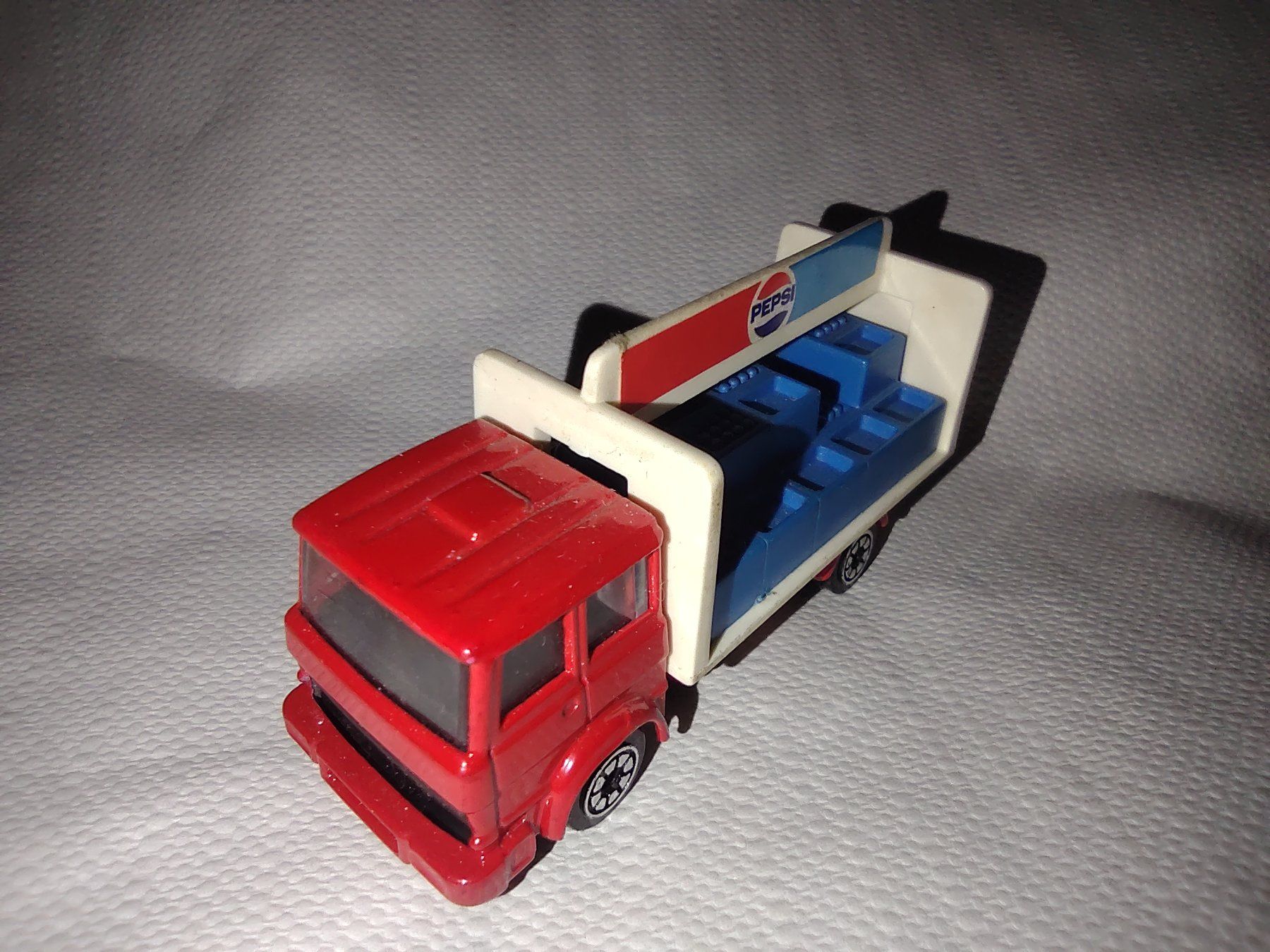 Corgi Toys Modellini d'auto: CORGI PEPSI LKW ** MODELLAUTO ** ENGLAND ** – Usato da Lupfig venduto da Womewome