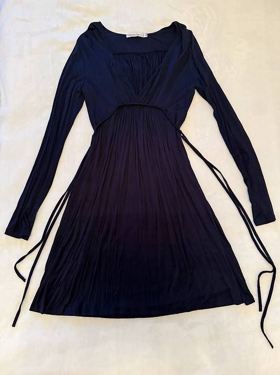 Kleider: Kleid Blau Soda – Gebraucht aus Füllinsdorf von Rivai