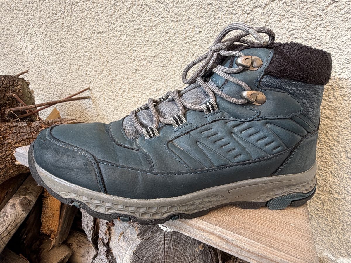 Herrenschuhe: Wanderschuhe/ Trekkingschuhe Grösse 36 unisex – Gebraucht aus Altenrhein von Docdoc 1