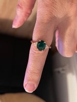 Très Jolie bague 58 pierre zircon verte/ blanche neuve