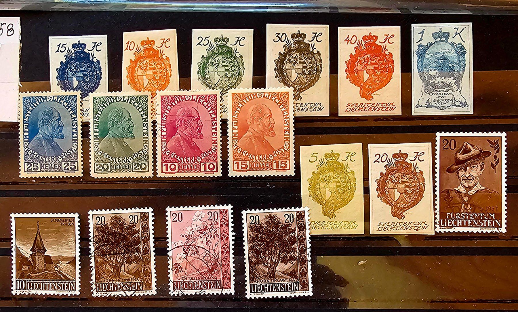 Tutti i francobolli: LIECHTENSTEIN - alte Briefmarken – Usato da Les Valettes venduto da Nuba1