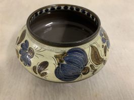 sehr schöne Keramik Schale, Blumendekor, Ø 16cm, Handarbeit