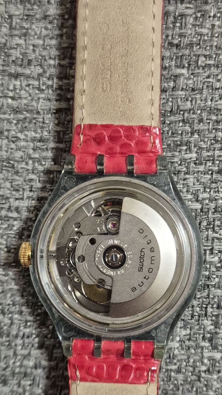 Swatch Orologi: Swatch Automatique transparente et rouge – Usato da Genève venduto da BKYB 2