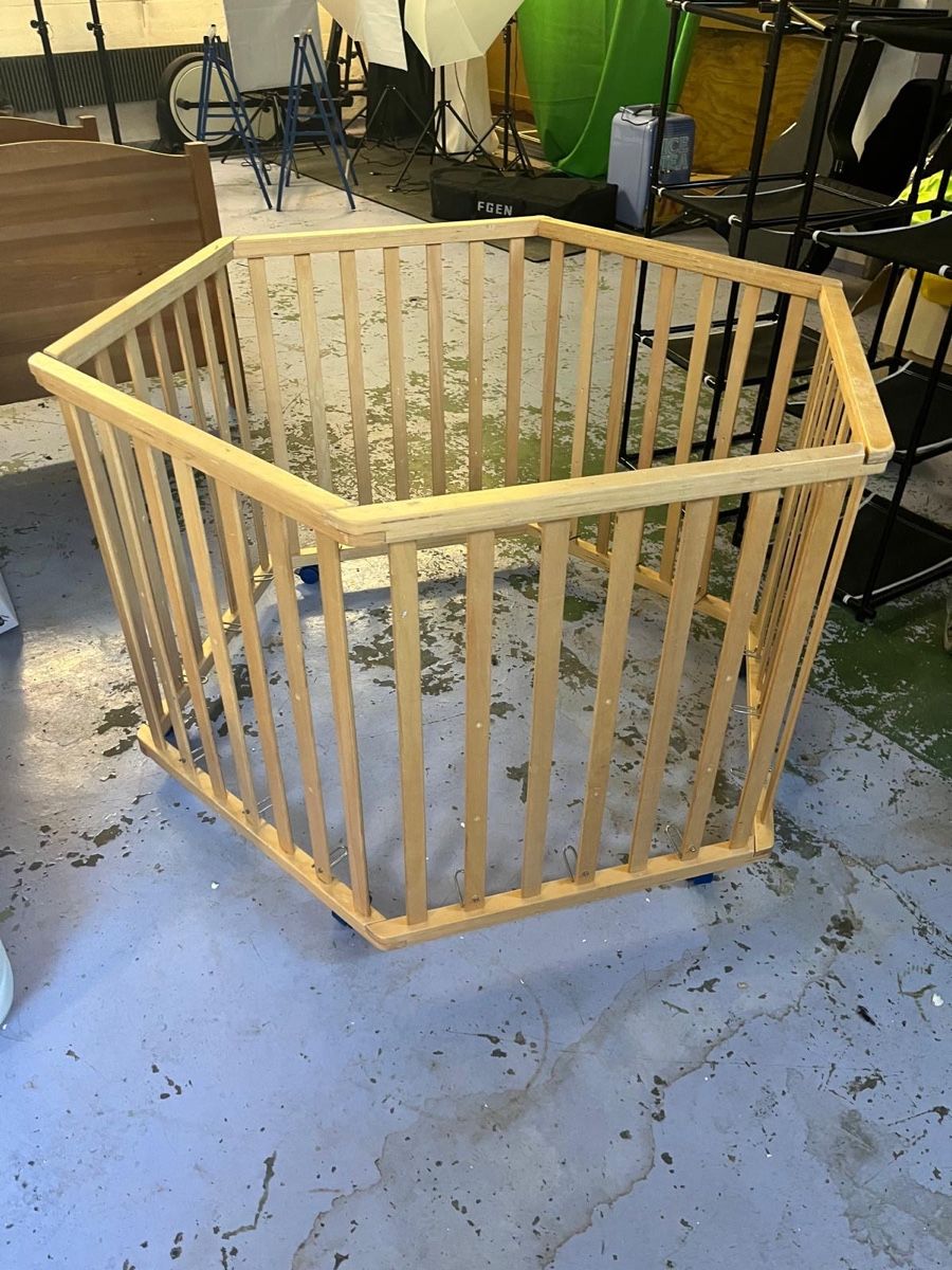 Box & Barriere di sicurezza: Kinder Laufgitter aus Holz – Usato da Suhr venduto da Checkitout