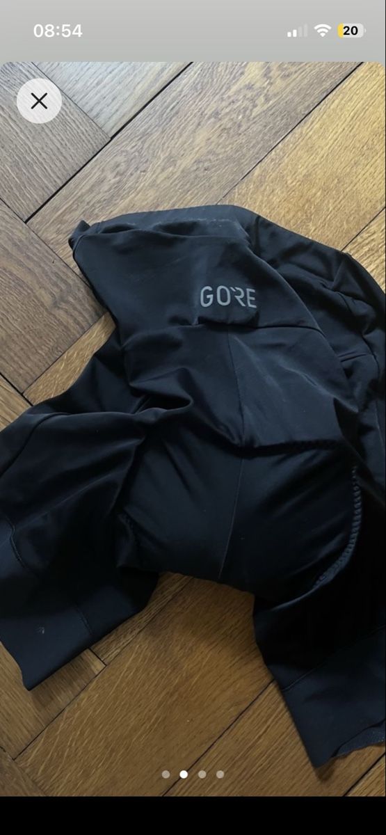Canottiere & Pantaloni: GORE Radhose Grösse S neuwertig – Nuovo (secondo la descrizione) da Aeschlen ob Gunten venduto da Sonjan 1
