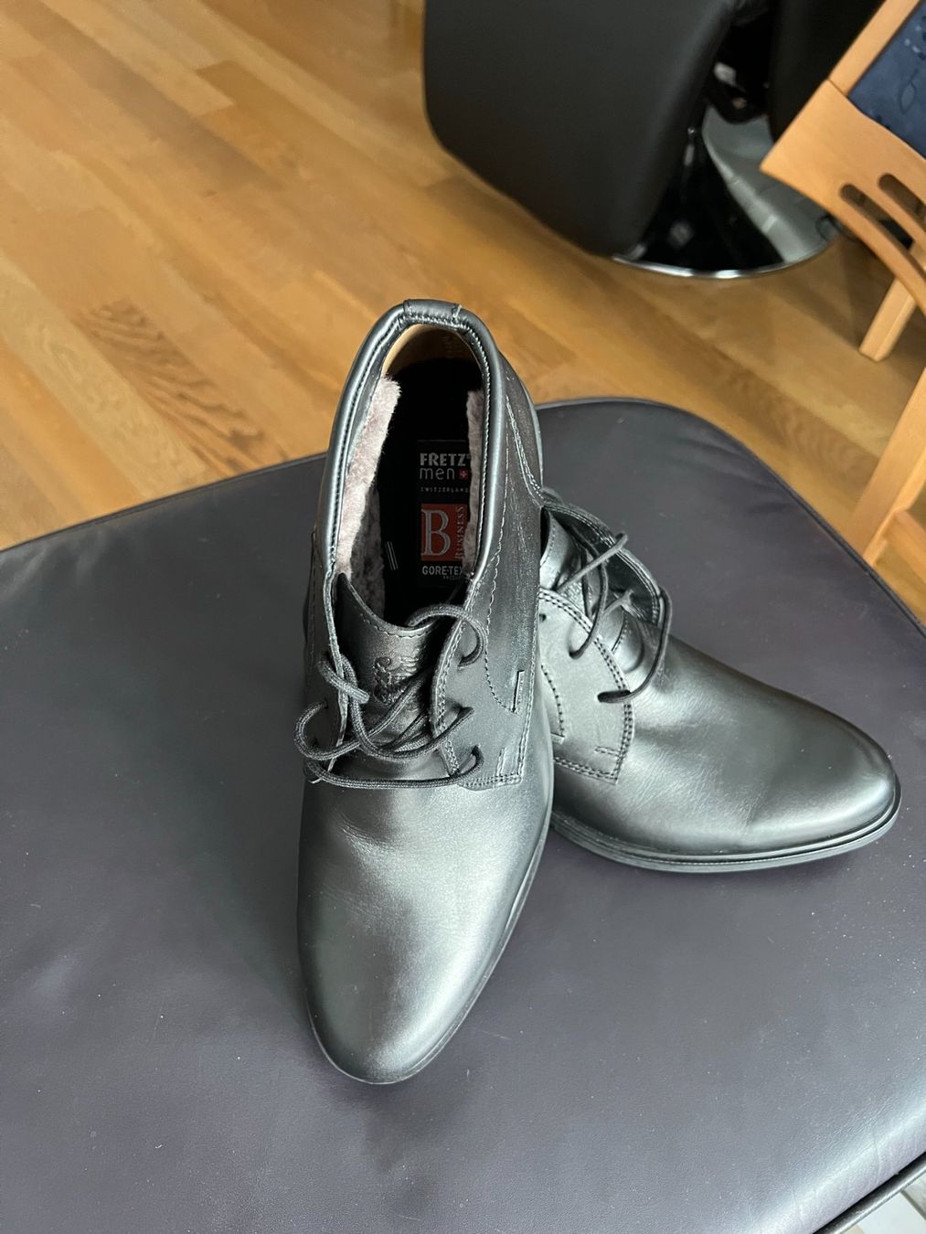 Herrenschuhe: Fretzmen Lammfellschuhe Gr.44.5 NEU – Neu und originalverpackt aus Reinach AG von innamac 4