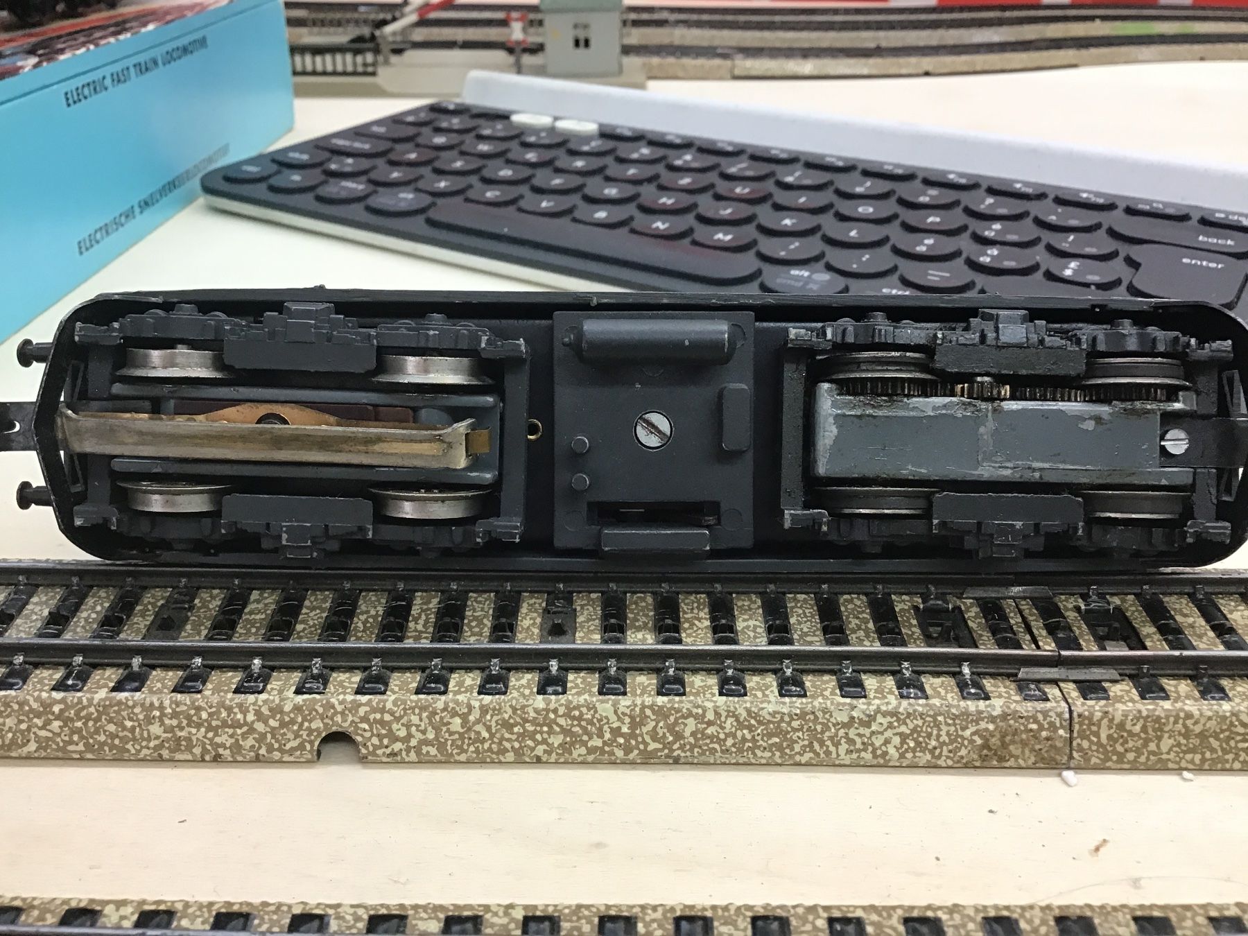 Hag Modellini di ferrovie: SBB Lokomotive Re4/4 HAG Wechselstrom – Usato da Männedorf venduto da Spezial-Modelle 3