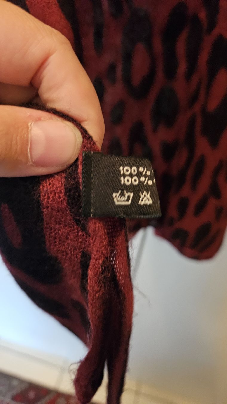 Foulard & Sciarpe: Sciarpa maculata rossonera in viscosa – Usato da Melano venduto da H-Sara 1