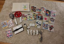 Nintendo Wii Konsole mit viel Zubehör und vielen Spielen!