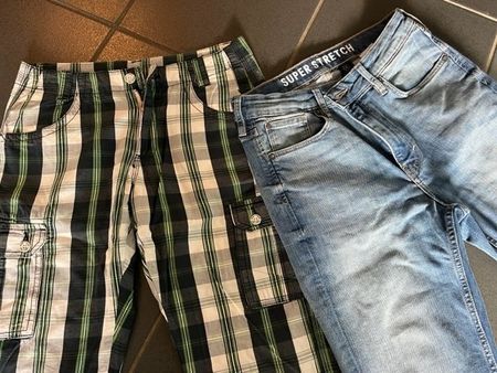 Kleiderpaket 2teilig, 1 blue Jeans und 1 Shorts Gr. 170