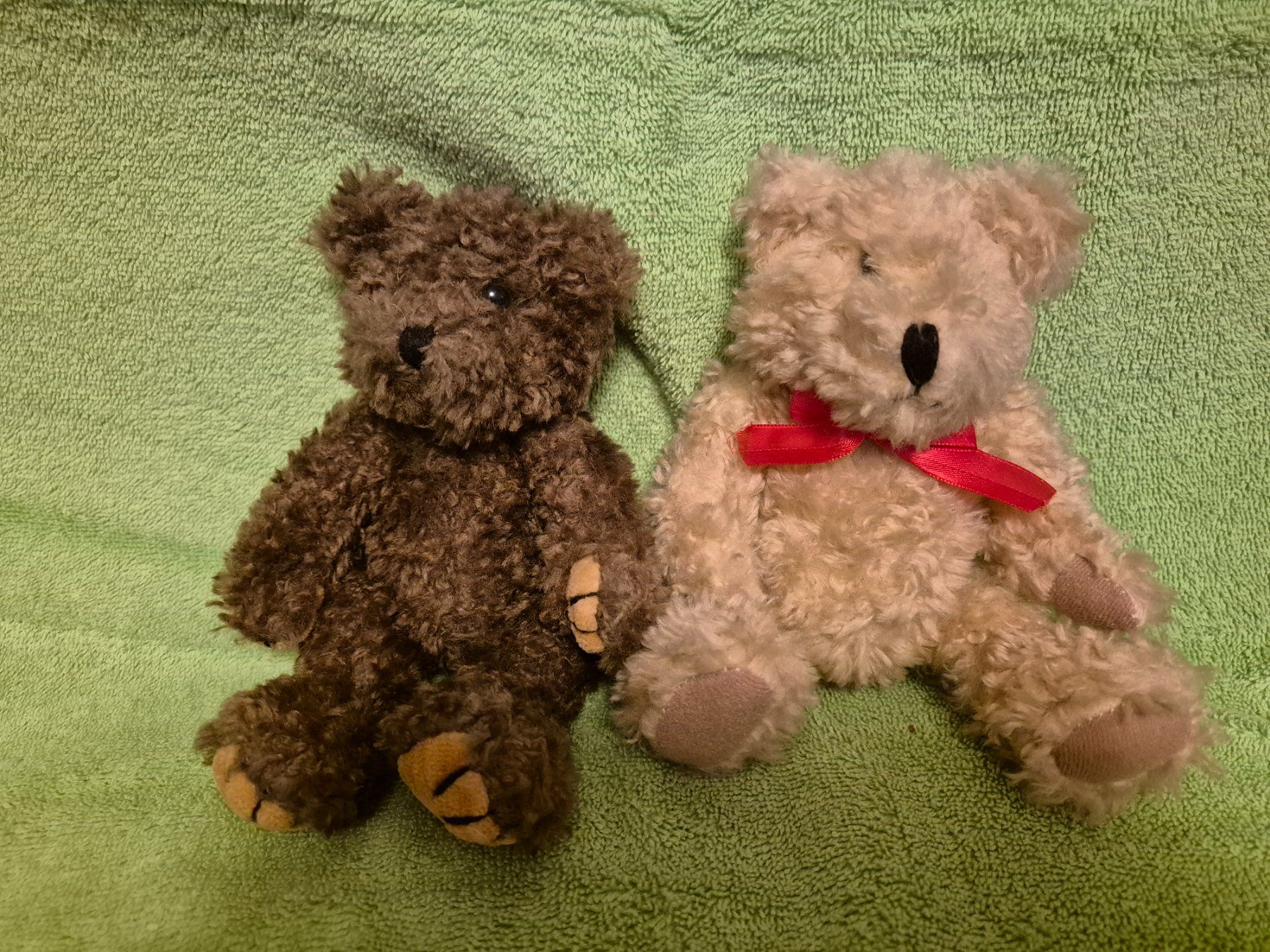 Giocattoli: Teddybären auf Stuhl – Usato da Basel venduto da Tatura 2