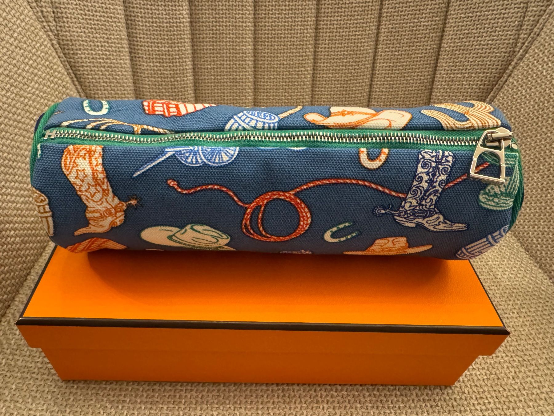 Hermès Borse: Pochette / Étui à crayons Hermès bleu cobalt – Nuovo e nell'imballaggio originale da Bramois venduto da rig_8pq7