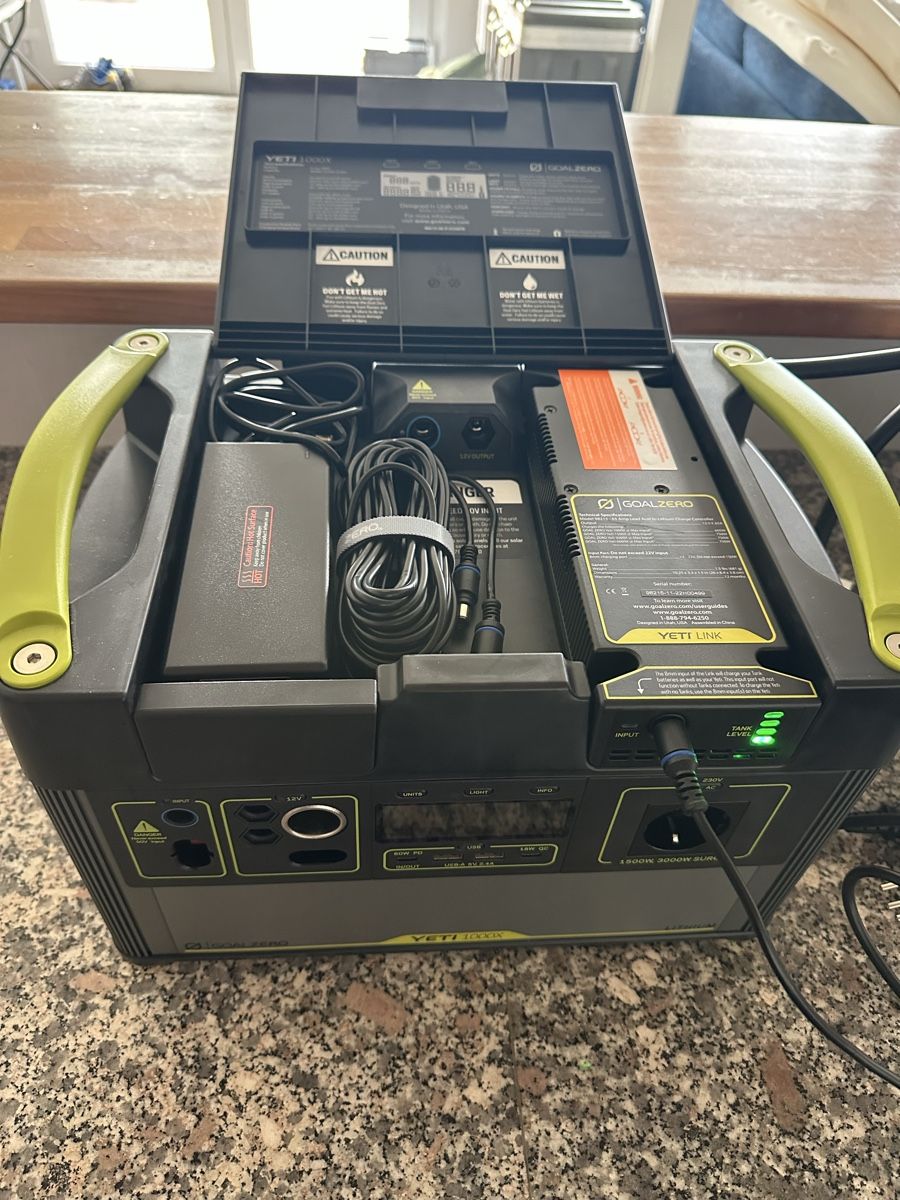Goal Zero Accus: Powerstation GoalZero Yeti1000X, xpansion Tank, Solar Panel  – D'occasion à Abtwil SG par CCSch 3