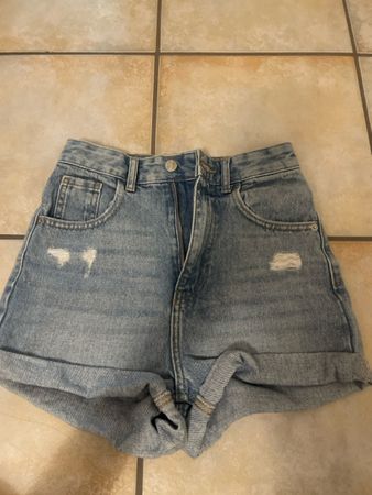 Jeans-Shorts Damen Grösse 32 guter Zustand
