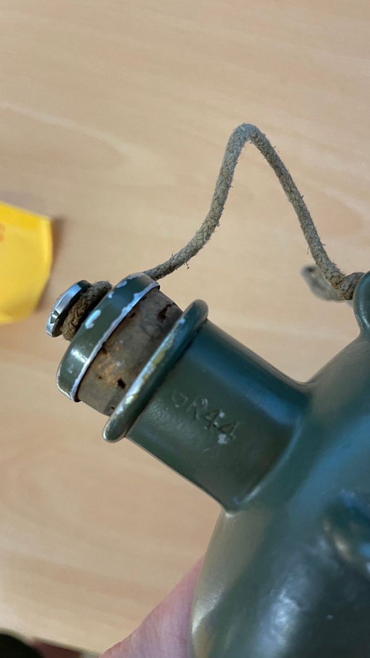 Sigg Attrezzatura & Pezzi di ricambio: Schweizer Armee Feldflasche Flasche Sigg GR44 – Usato da Glattfelden venduto da cybermaxx 3